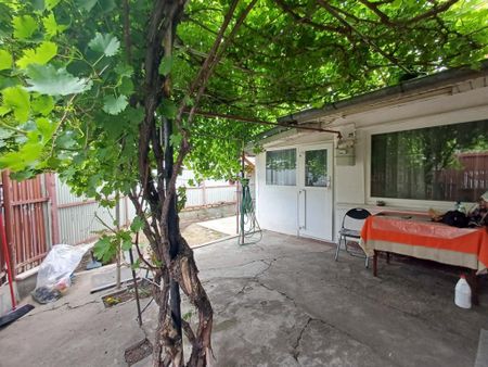 3 camere la curte - centrala termica - Baicului - str. Fraul - Fotografie 4