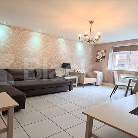 Fantastic one bed flats located within mins to Camden Tube & Regents Park - Photo 1