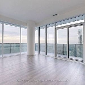 3 Bedroom, 3 Bathroom - Sugar Wharf Condos - Photo 2