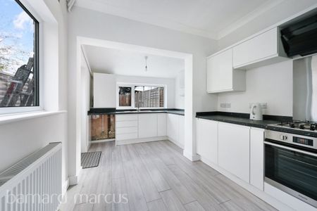 Sorrento Road, SUTTON - Photo 4