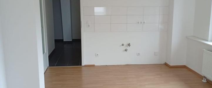 Hell+sanierte+kleine 1Zimmer-WE mit Wanne sucht Nachmieter! #DD52 - Photo 1