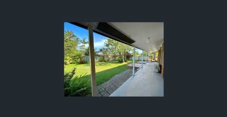 Spacious Four-Bedroom Family Home in a Peaceful Cul-de-Sac - Photo 3