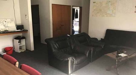 Student Accommodation Available Now - Photo 2