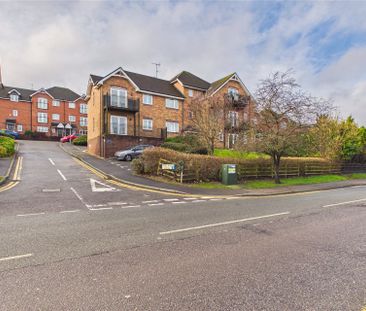 2 bedroom Flat in Morris Mews, Loudwater - Photo 5