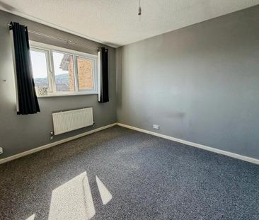 2 bedroom property to rent - Photo 1