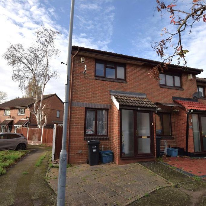 2 bedroom end of terrace house to rent - Photo 1