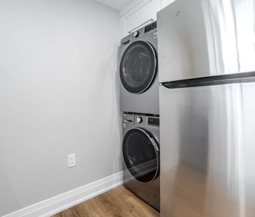 For Lease - 156 Vodden Street, Brampton, Ontario - Photo 4