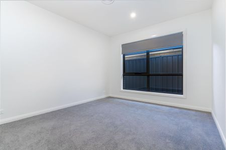 9 Quigley Street, Googong - Photo 2