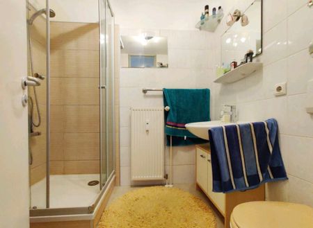 Schöne 2 Zimmer Whg. mit Weitblick in Queis, Balkon unt TG-Stellplatz! - Photo 3