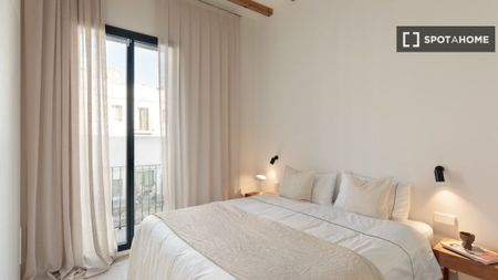 3 room luxury Apartment for rent in Barcelona, Spain - Photo 2