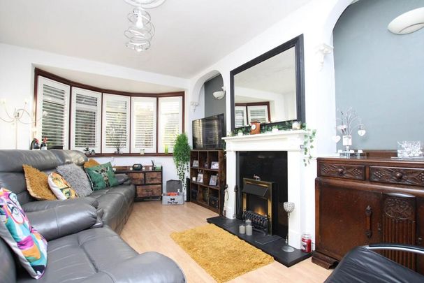 3 bedroom semi-detached house to rent - Photo 1
