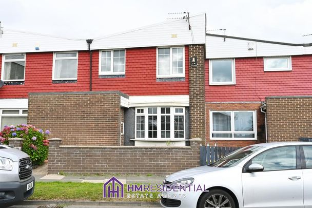 3 bedroom terraced house to rent - Photo 1
