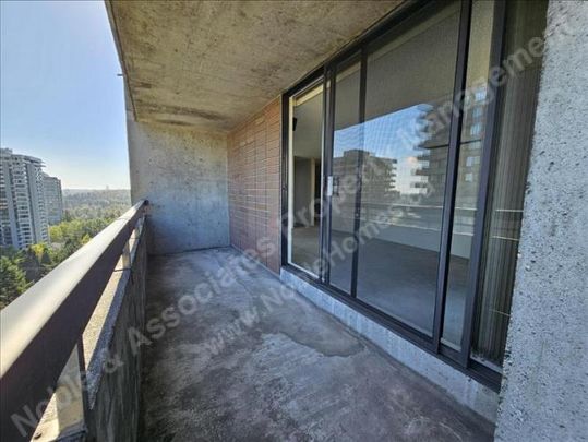 3737 Bartlett Court 1602 Burnaby - Photo 1