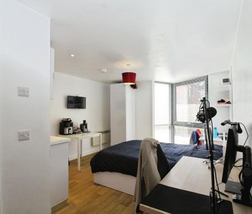 Studio to rent - Photo 4