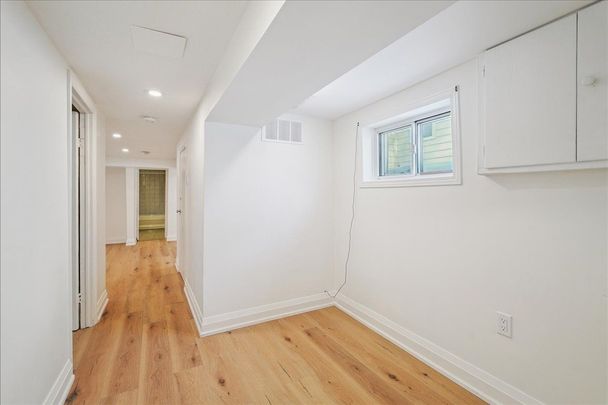 For Lease - 135 DEANE Avenue, Oakville, Ontario - Photo 1