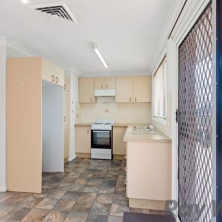 Quiet Street Living - Photo 4