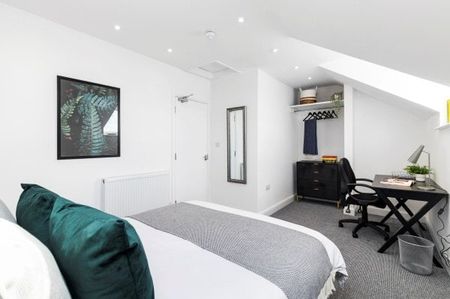 West Parade, LINCOLN, LN1 1LF, Property for rent - Photo 2