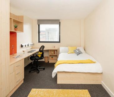 1 bedroom in a flat share to rent - Photo 6