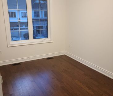 For Lease - 55 Bermondsey Way, Brampton, Ontario - Photo 3