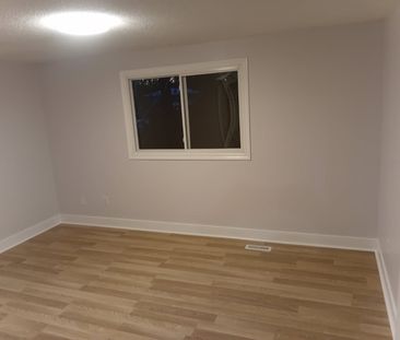 For Lease - 197 Browning Trail Unit# Upper Unit, Barrie, Ontario - Photo 5