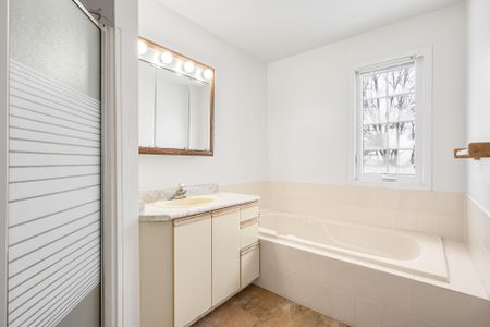 For Lease - 1321 Morley Boulevard, Mooneys Bay - Carleton Heights and Area, Ontario - Photo 3