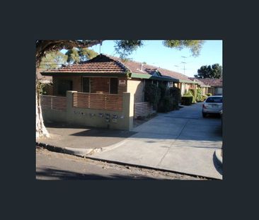 Neat Unit! - Photo 4