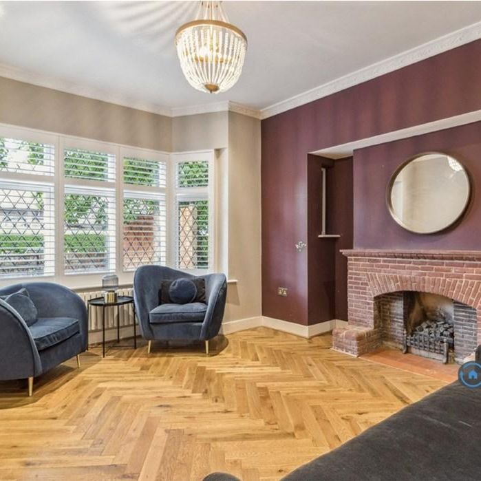 5 bedroom detached house to rent - Photo 1