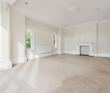 5 bedroom detached house to rent - Photo 1