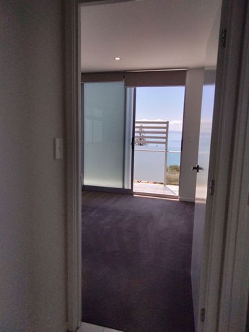 Ocean View Top Floor - Photo 5