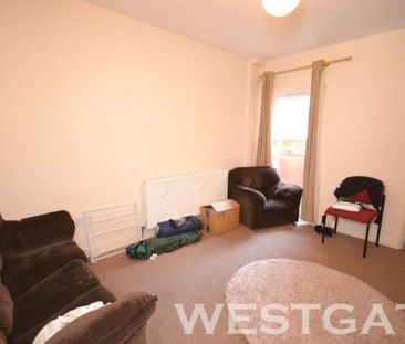 6 Bed - Pitcroft Avenue, Reading - Photo 3