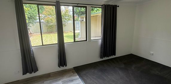 Charming Country Living in Dubbo - 3 Bedroom Home for Rent - Photo 2