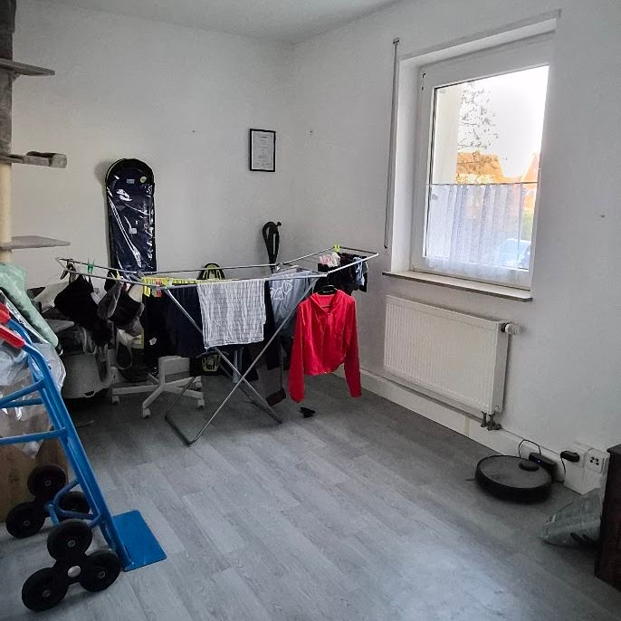 Erdgeschosswohnung mit Balkon - Photo 1