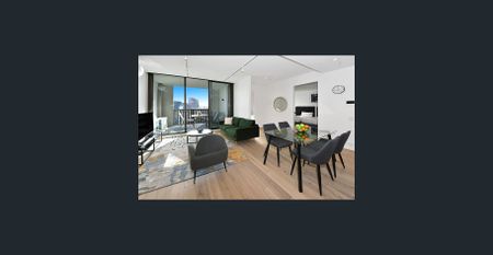 Fully Furnished Luxury Apartment Steps from Melbourne Uni, RMIT & Victoria Market - Photo 2