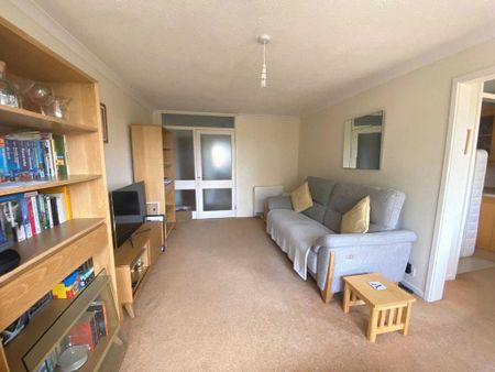 2 bedroom flat to rent - Photo 5