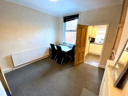 2 bedroom house share to rent - Photo 4