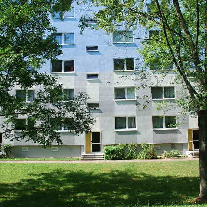 2-Raum-Erdgeschosswohnung mit Balkon - Foto 1