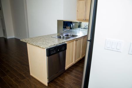 For Lease - 761 Bay Street Unit# 3401, Toronto, Ontario - Photo 3