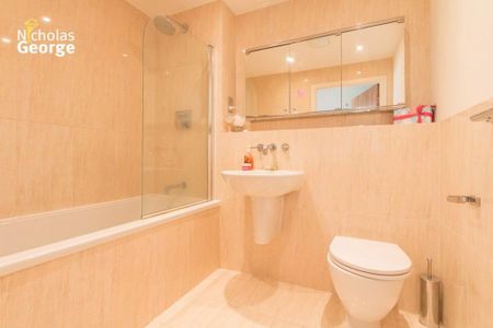 1 bedroom flat to rent - Photo 4