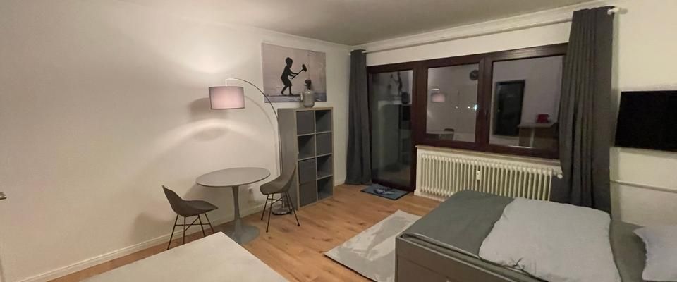 Komplett sanierte & voll möblierte 1-Zi Whg + Balkon MHH SOFORT - Foto 1