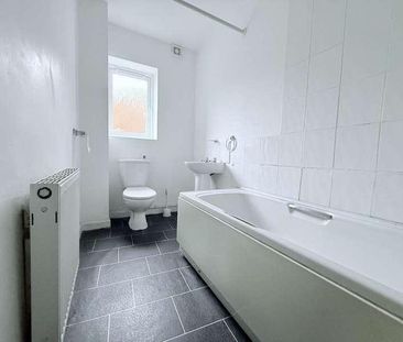 Beverley Road, Stone Cross, West Bromwich, B71 - Photo 1