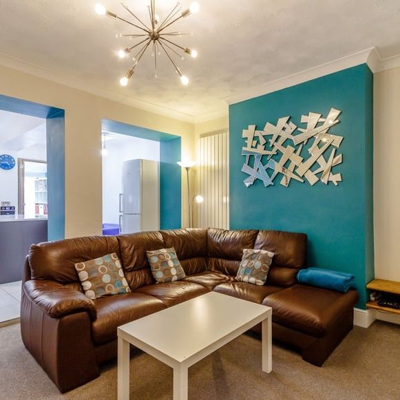 2 Bed Terraced House, Orchard Road, BS5 - Photo 1