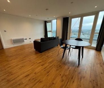 2 bedroom flat to rent - Photo 2