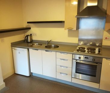 Studio to rent - Photo 2