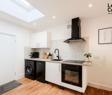 Studio to rent - Photo 3