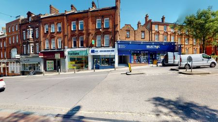 Lee Road, London, SE3 - Photo 3