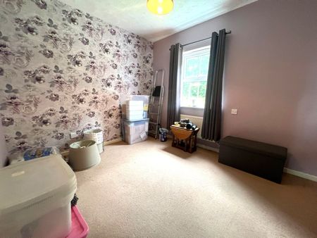 3 bedroom detached house to rent - Photo 4