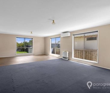 3 BEDROOM HOME IN FOSTER - Photo 5