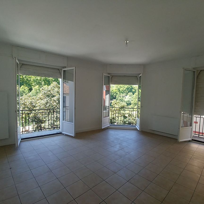 Location Appartement 4 pièces 119m² - Photo 1