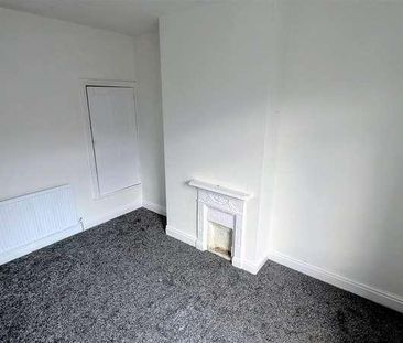 Nashville Terrace, BD22 - Photo 2