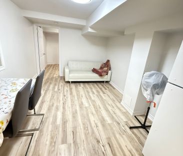 For Lease - 2 Polygon Court Unit# Basement, Brampton, Ontario - Photo 6